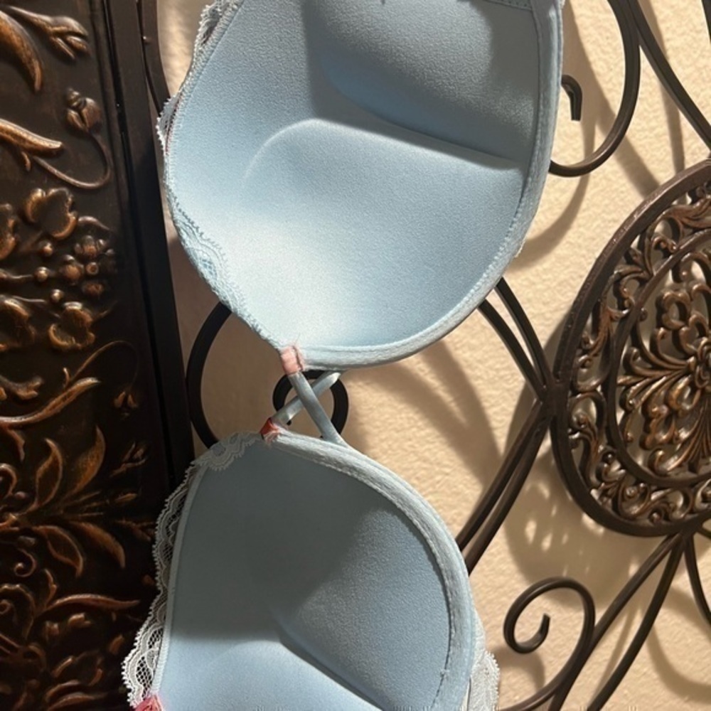 Victoria Secret Bombshell Bra - Picture 7 of 8